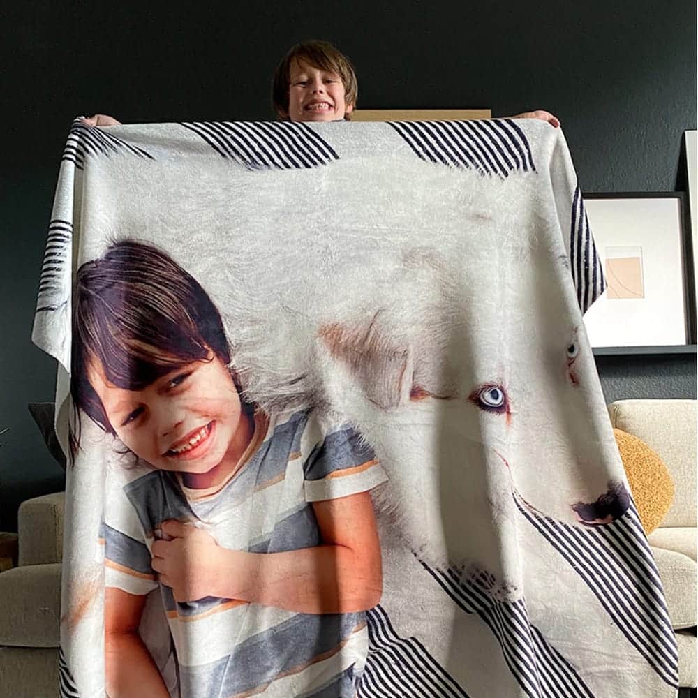 Customizable premium blankets